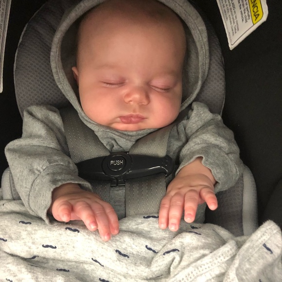 Meet Lauren - Picture 3 of 7